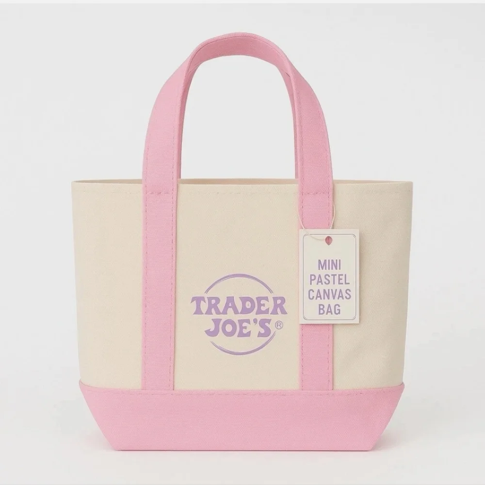 ☀️ NWT ☀️ Trader Joe's Pink and Cream Canvas Bag ☀️